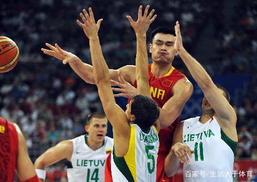 鹈鹕内外开花高效取胜（鹈鹕内外兼修高效取胜）