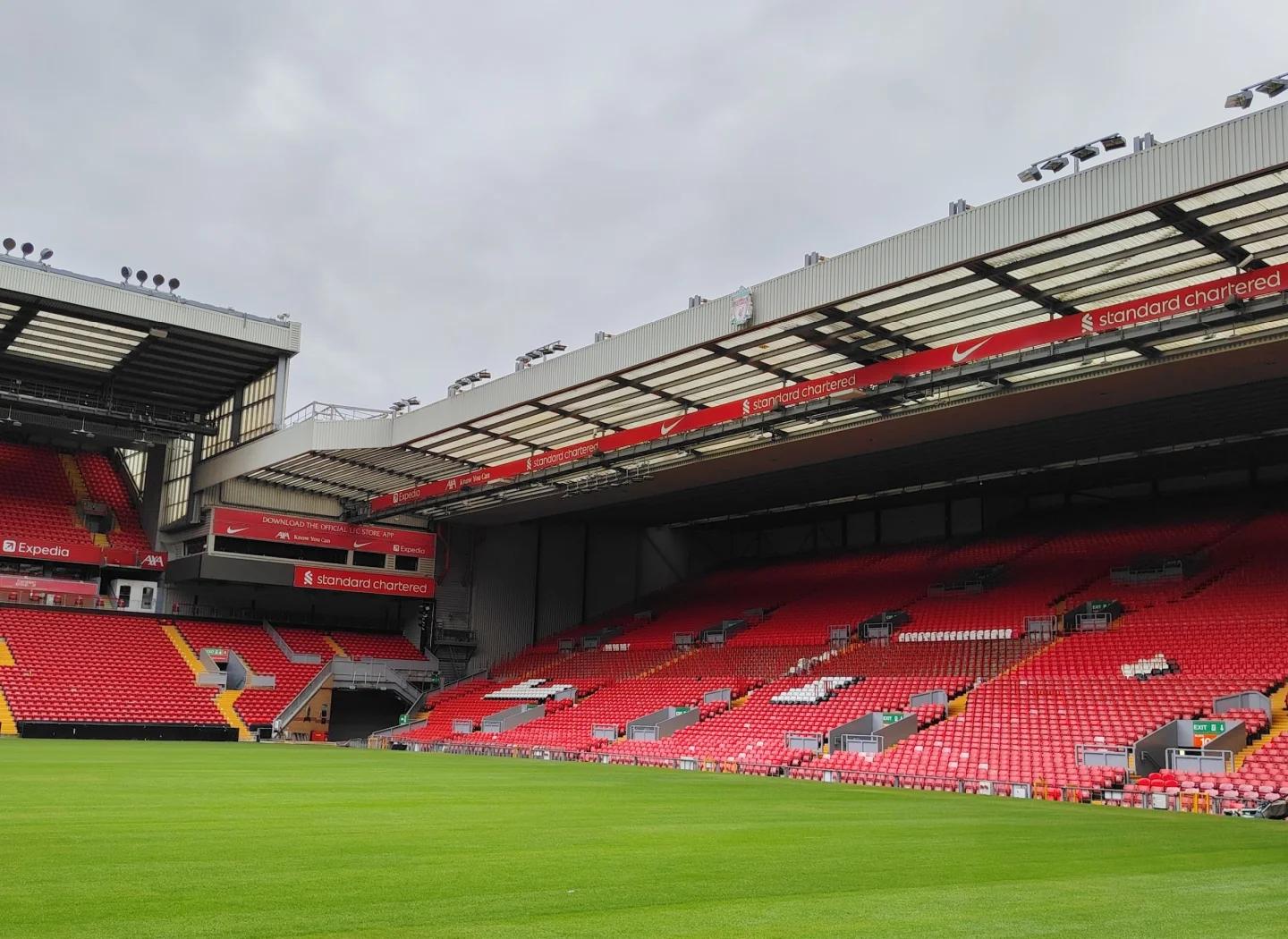 记者：纽卡有意签下埃德松，用来接班状态不佳的乔林顿（纽卡欲引进埃德松，接替表现低迷的乔林顿）