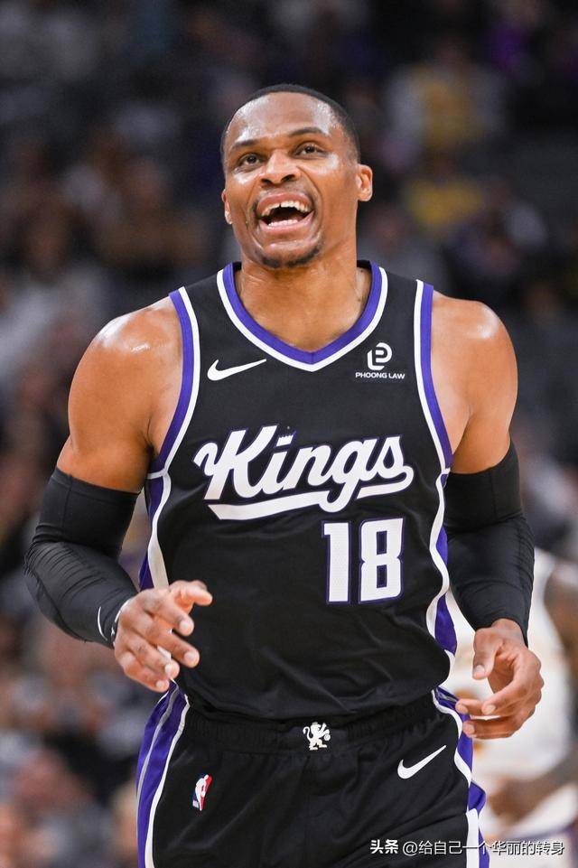 “苏超”决赛进行在即，人民海军泰州舰、南通舰为主队加油（“苏超”决战在即，人民海军泰州舰、南通舰为主队助威）