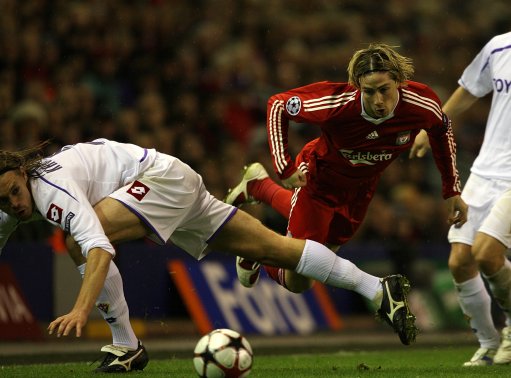 88天复出遭重创！排名跌至24，郑钦文肘伤藏隐患，奥运卫冕梦要碎（复出88天遭重击：郑钦文排名跌至24位，肘伤成隐忧，奥运卫冕恐告急）