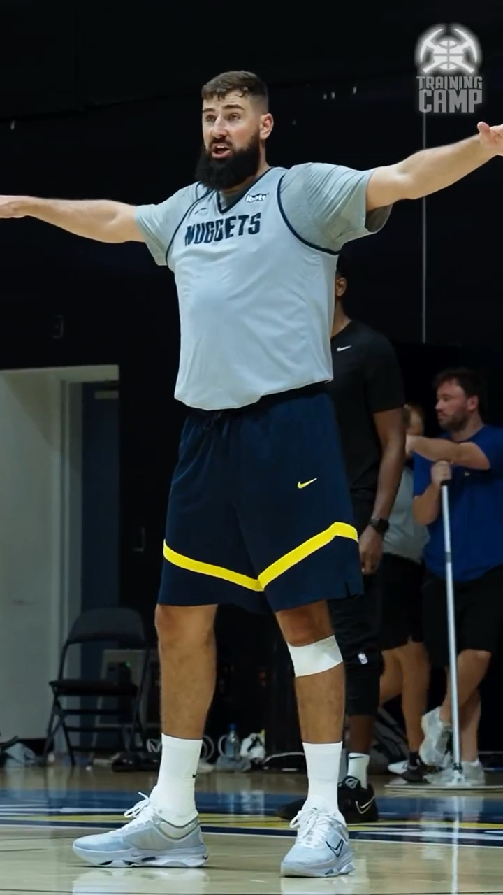 刘建宏：邵佳一已经表现出了一个现代教练的风度和气质（刘建宏：邵佳一已具备现代主帅的风范与气质）