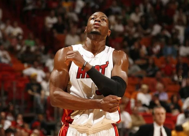 米体：尤文前锋米利克随队进行了训练，伤缺已经553天（米体：尤文前锋米利克回归随队训练，伤停已达553天）