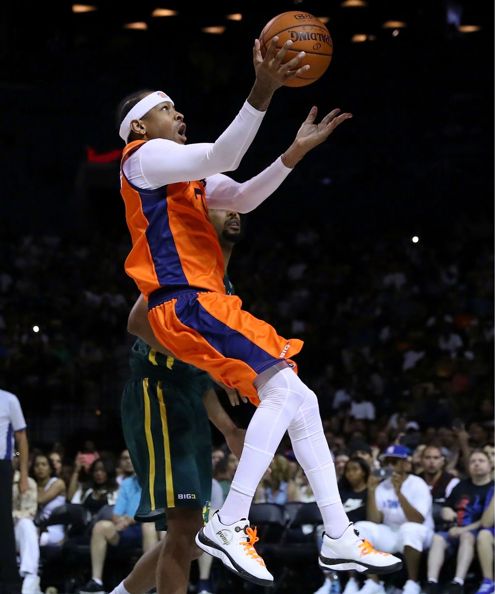 詹姆斯：斯玛特上场后的防守策略（詹姆斯解析斯玛特登场后的防守对策）