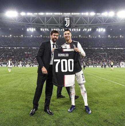 欧文突破防守造成杀伤球成功（欧文强突防线，造犯规得手）