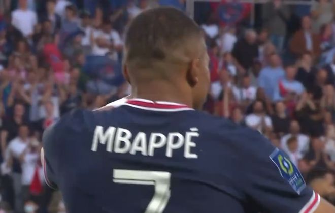 对手被晃得找不着北（对手被晃得晕头转向）