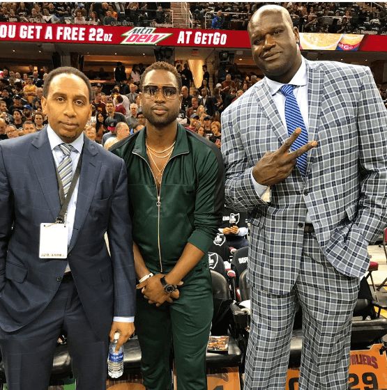 德甲战报：Y.迪奥曼德帽子戏法，RB莱比锡6-0狂胜法兰克福（德甲速递：RB莱比锡6-0横扫法兰克福，Y.迪奥曼德上演帽子戏法）