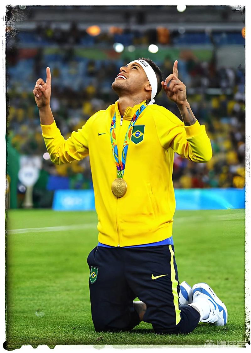 替补很准！贾巴里·沃克半场4记三分拿下16分2板1助1断（替补爆发！贾巴里-沃克半场飙中4记三分，砍下16分2篮板1助攻1抢断）