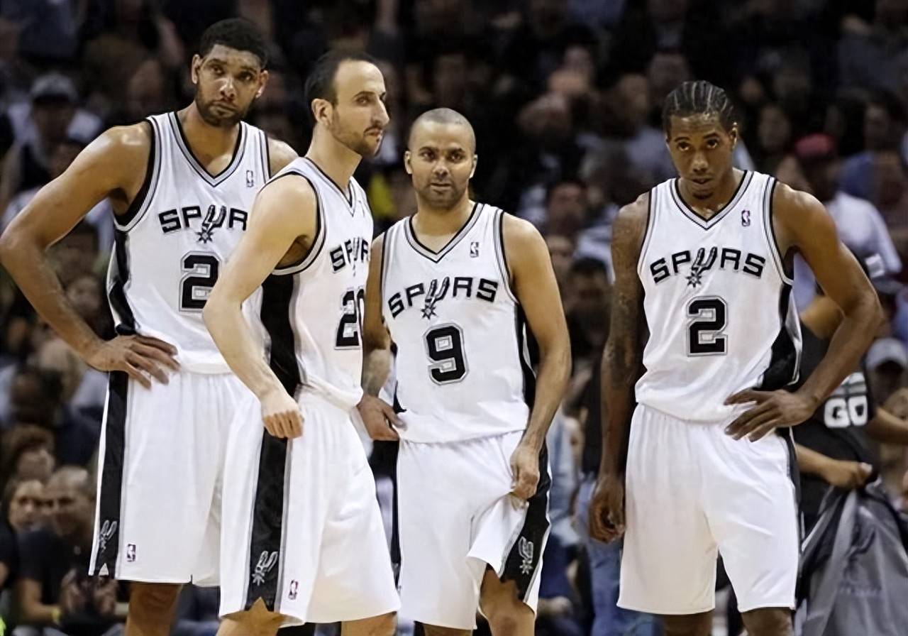 足球报：阿洛伊西下月初带队冬训 浙江锚定外援目标（足球报：阿洛伊西下月初率队开启冬训，浙江已锁定外援人选）