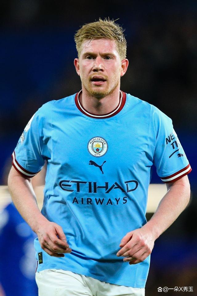 亚历山大签名鞋成圣诞心愿（亚历山大签名鞋成为圣诞愿望清单热门）