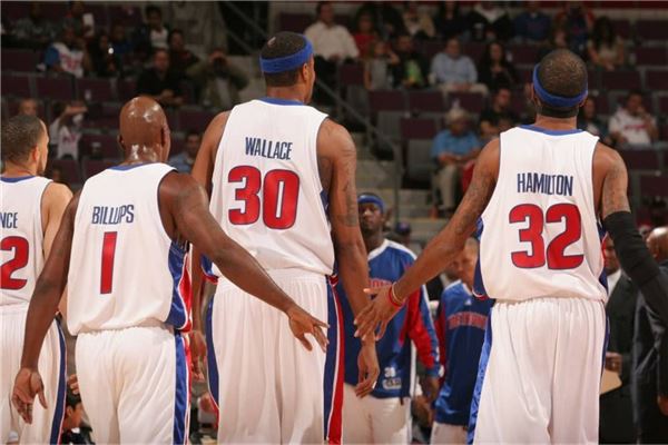 奇迹球队还在继续写故事（奇迹之师仍在续写传奇）